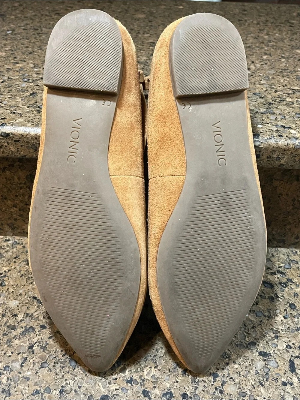 Gorgeous Camel Suede Vionic Lucinda Tan Lace-Up Pointed Toe Ballet Flat Sz 8.5
